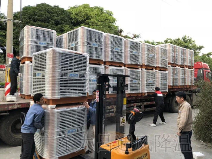 潤東方環(huán)?？照{(diào)告訴您車間需要什么樣的降溫設備